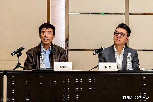 找了好莱坞导演编剧班 票房丨《寻梦环游记》破皮克斯内地票房纪录 2017-12-04 上周内地票房报收6.68亿元，相比前一周上升29.21%。